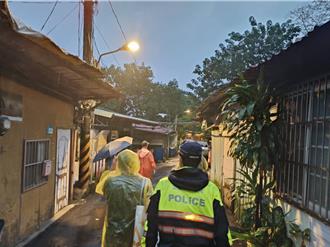 颱風來襲 新店警協助公所進行預防性撤離