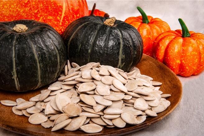 南瓜适合各个年龄层的人食用，适量摄取不仅有助于营养均衡，更能预防疾病。（台北慈济医院提供）