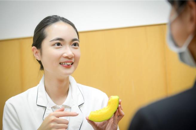 营养师梁恩绮提醒民眾，南瓜虽富含极高营养价值，但仍需适量摄取。（台北慈济医院提供）