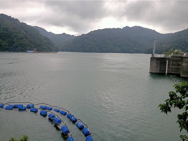 康芮颱風來襲，北區水資源分水針對石門水庫調節性放水，預做各項防颱整備。（北水分署提供／呂筱蟬桃園傳真）