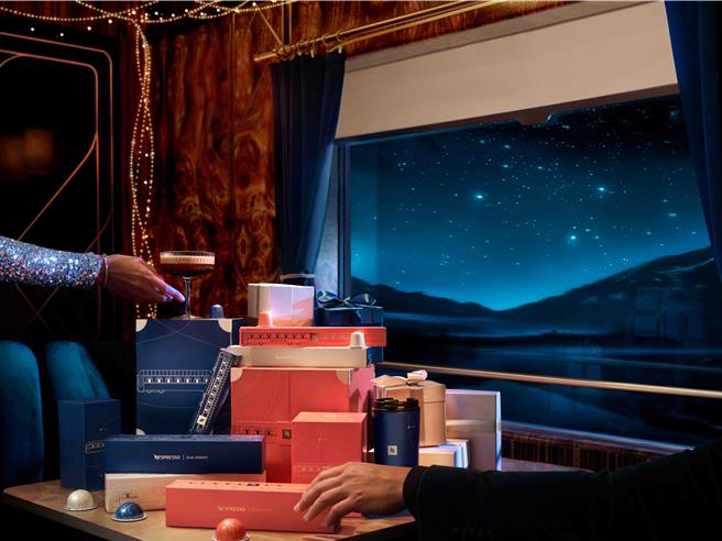 Nespresso携星级主厨Jean Imbert以欧洲奢华东方快车为灵感，创作节庆限定倒数月历、限量款咖啡胶囊等。（Nespresso提供／朱世凯台北传真）