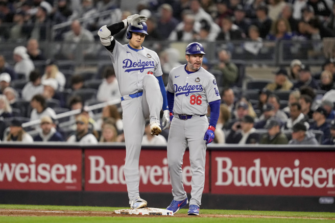 大谷翔平带伤上阵，此役敲出安打上垒。（图／美联社）