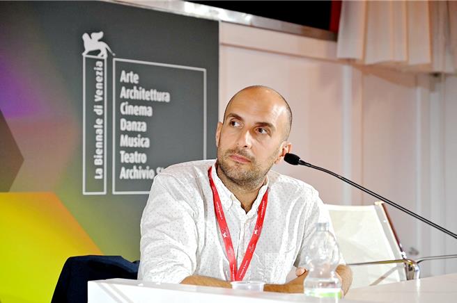 義大利製片陳璽文開講，撂中文談如何接軌國際。（海鵬提供）