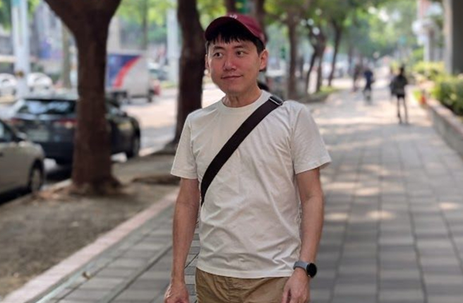 Cheap針對財政部雲端發票抽獎一事，狠酸「律師見證太瞎了！」（圖／翻攝臉書Cheap）