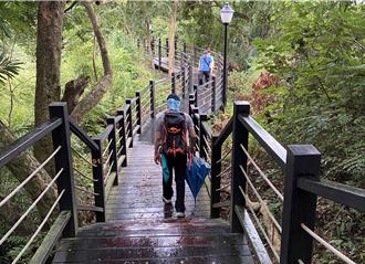 無視禁令！台中大坑步道仍見登山潮 在地人喊：颱風假日常