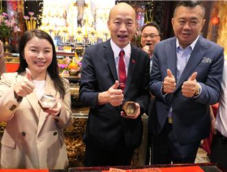 韓國瑜風雨送財 雲林財神廟見證百萬金幣大放送