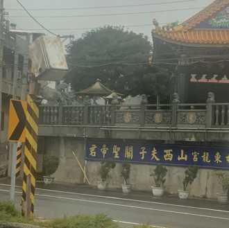 康芮強風侵襲苗栗！白沙屯「這1根」斷頭陣亡  居民反讚：皆大歡喜