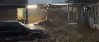 土石流衝入民宅住戶喊「完了」 花蓮卓溪部落緊急撤離