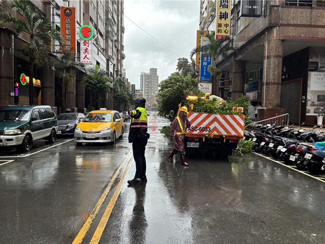 中和區公所已將現場排除。（警方提供）