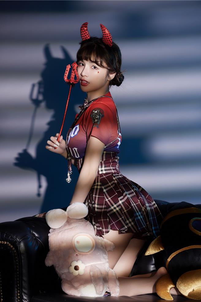 林岱萦挑战多种风格。（黄天仁摄影工作室提供）