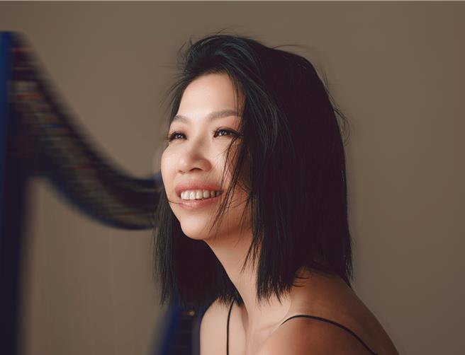 苏佩卿将偕同乐手老公白克迪出席金音奖颁奖典礼。（必应创造提供）