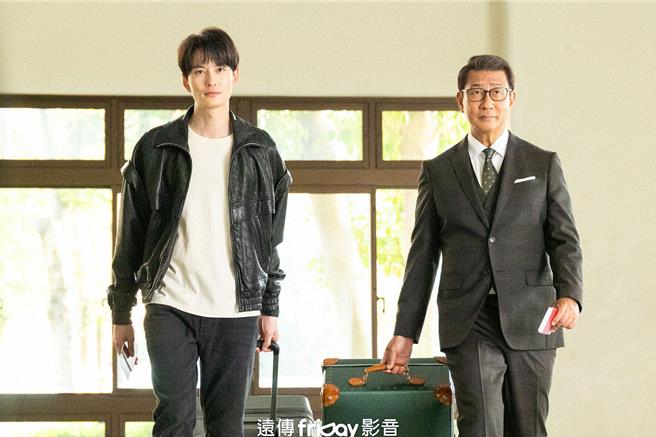 岡田將生（左）、中井貴一再度回演出《旅行護理師（2024）》。（friDay影音提供）