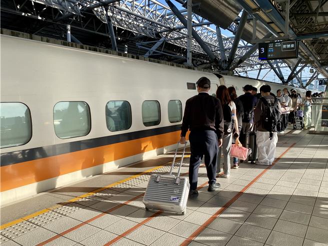 康芮颱風逐漸遠離，台灣高鐵公司宣布11月1日正常營運。示意圖。（本報資料照片）