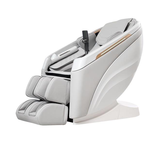 家乐福双11优惠辉叶AI追梦椅，原价12万8000元、特价7万6800元，点数11倍送。（家乐福提供） 