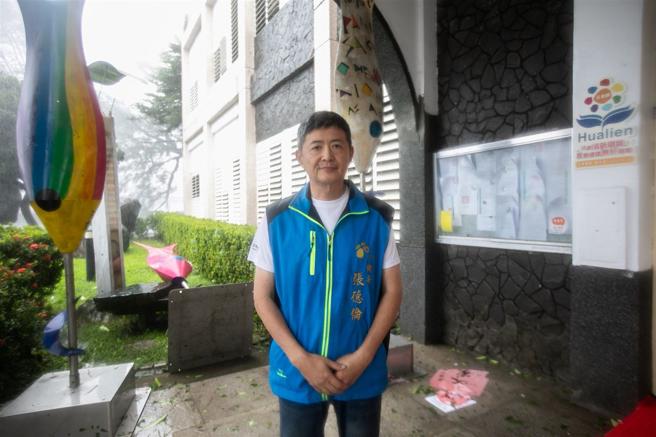 玉里镇公所机要秘书张德伦。（记者林睿奕摄）