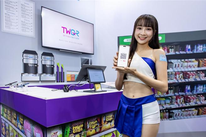 TWQR上路一年，除国内有逾30万特店可使用，也进军海外包括日本、韩国、新加坡都能扫码支付。图／财金公司提供