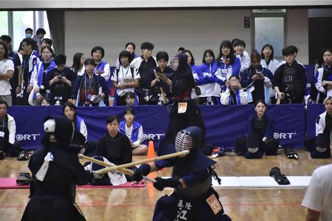 今年度「全民运动会」基隆市代表队共获7金3银5铜，剑道女子组团体得分赛拿下金牌，团体过关赛拿下银牌。（基隆市教育处提供／徐佑升基隆传真）