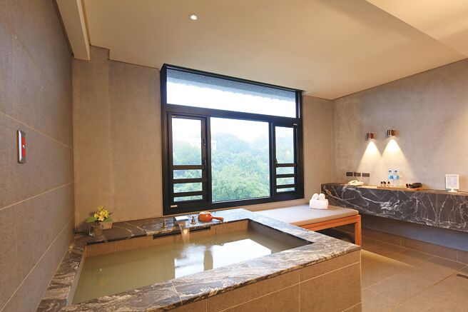 大葉高島屋百貨延伸北投溫泉季的概念，攜手多家在地優質溫泉飯店，結合多重優惠，讓顧客盡享豐富的冬日泡湯之旅。圖／大葉高島屋提供