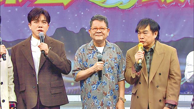 郑进一（中）让康康（右）、许志豪等主持群都紧张不已。（中视提供）