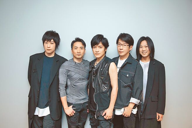 五月天原订11月2、3日在花莲举办演唱会，因颱风延期。（资料照片）