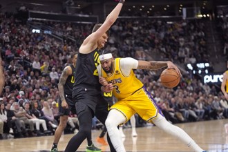 NBA》湖人看上爵士中鋒凱斯勒 目標跟一眉哥組全新雙塔