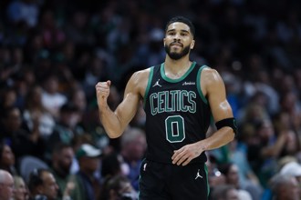 NBA》當美式足球打？葛蘭特威廉斯惡意撞翻塔圖遭驅逐