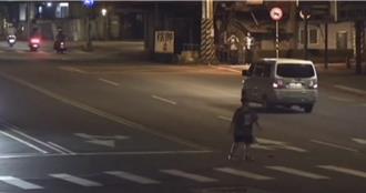 酒后大失态！新店女计程车上呕吐 殴打女友还咬舌自伤