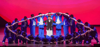 直擊／劉德華挑戰一日唱兩場　天王嫂朱麗蒨帶女兒到場應援