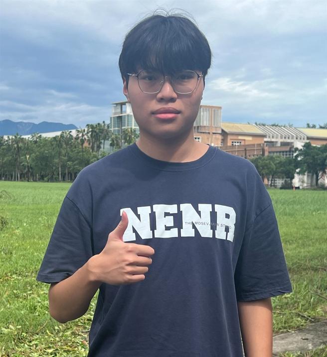 东华大学学生郭哲苇。（记者林睿奕摄）