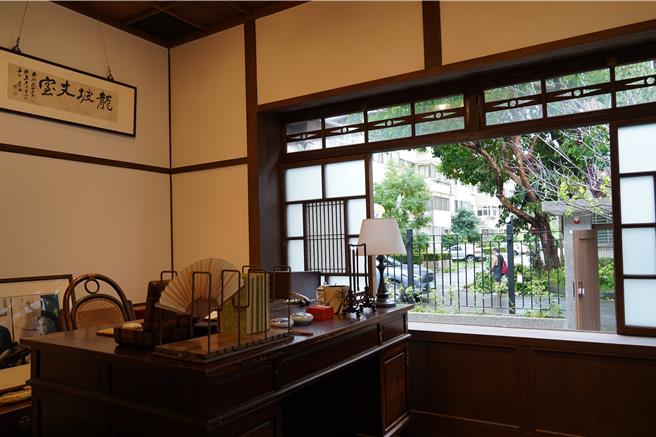 歷经两年整修，台大已故中文系教授臺静农故居于今（2）日举办开幕纪念展。（台大文学院提供）