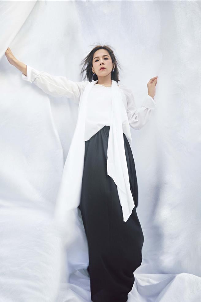 江美琪開心預告演唱會將有嘉賓助陣。（華納音樂提供）