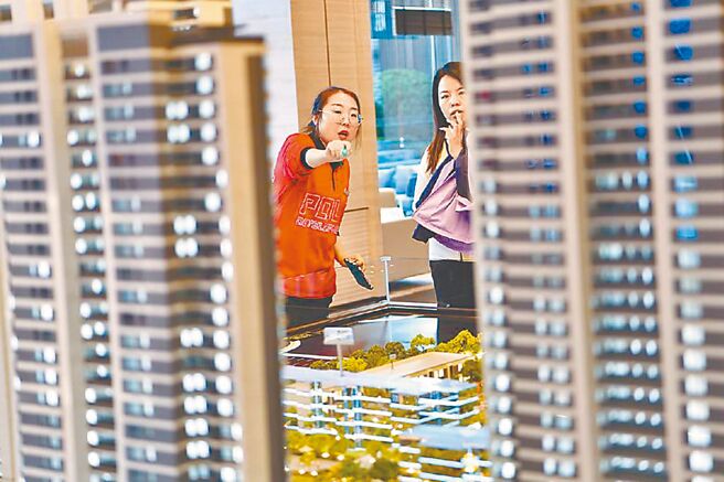 10月份新建商品房和二手房成交總量年增3.9％。圖／中新社