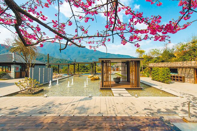 陽明山天籟渡假酒店規畫出近2000坪的溫泉樂園。（陽明山天籟渡假酒店提供）