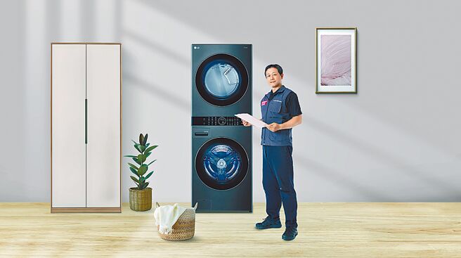 強颱康芮肆虐全台，造成不少家電受損。台灣LG電子為協助受災民眾減輕負擔，提供專業且完善的災後服務（見圖），即日起至11月15日止，針對受災地區民眾，推出LG家電產品免費檢測服務，以及原廠零件售價7折優惠，民眾可透過台灣LG官網或台灣LG官方LINE，以及免付費服務專線直接與LG客服聯繫。（LG提供）