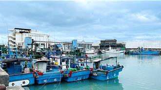 康芮橫掃台東長濱漁港 船筏受災慘重船長曝原因