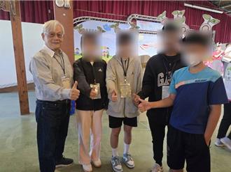 雲林最高齡認養人！82歲許丁鑫助學46年 扶助8孩子圓夢