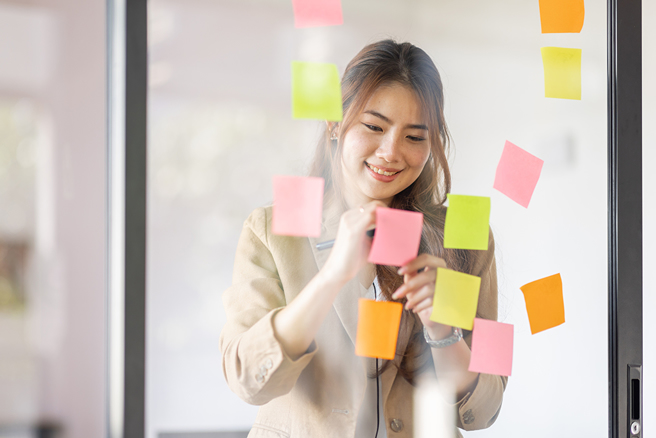 塔罗牌老师艾菲尔点名双子、狮子、处女、射手、牡羊座活力充沛，老是閒不下来。（示意图：Shutterstock／达志）