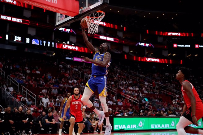 卓雷蒙格林轻松切入上篮取分。(路透)