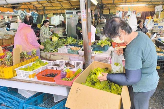 康芮颱風造成多縣市農損，台北農產運銷公司統計，3日蔬菜平均每公斤價格49元。（本報資料照片）