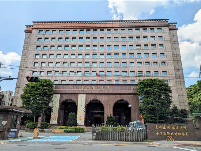 今年7月在基隆火車站南站發生一起街友遭毆傷致死案件，基隆地檢署依涉犯《刑法》殺人罪將蔡姓街友提起公訴。（張志康攝）