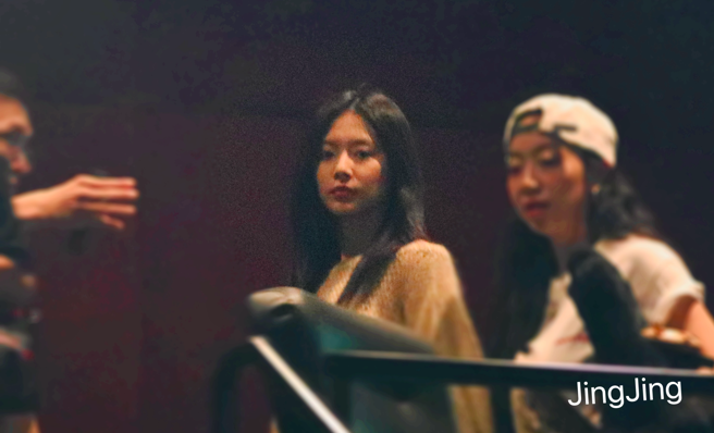 TWICE成员周子瑜结束打歌回台到场力挺ELIKE。（摄影/景义婷）