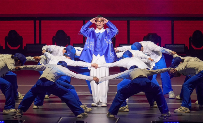 刘德华1日在小巨蛋开唱，开心跟粉丝热情互动。（资料照/罗永铭摄）