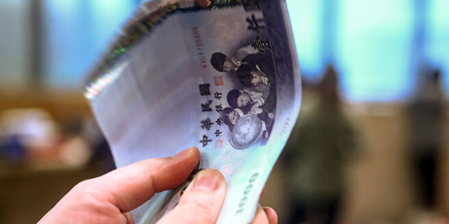 銀行建議，退休理財要考慮未來通膨因素。圖／本報資料照片