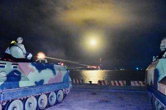 馬防部雲台操演  輕重武器對海空實彈射擊   震撼畫面曝光