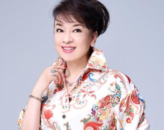 翁倩玉戴De Beers珠寶 高貴優雅的生活大師