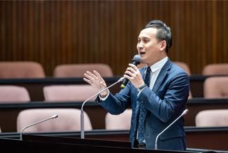 葉元之「髮量驚人」青澀照曝光 本人喊話：多到可以中分