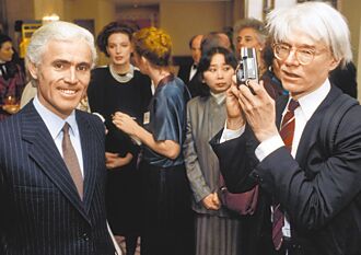 伯爵推出安迪沃荷腕表 致敬普普藝術大師