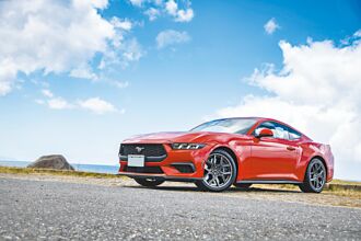 Ford Mustang EcoBoost Premium數位煥新