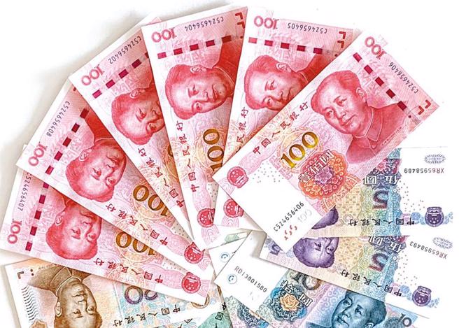 大陸全國人大常委會4日起召開，並擬修法針對縣級以上政府必須每年就債務管理進行報告。(中新社)