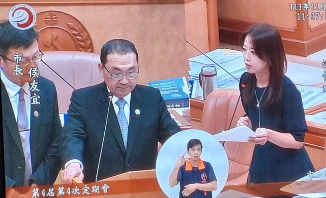 国民党新北市议员江怡臻指出，现在新北家庭暴力防治中心办公地点四散，其中1处在板桥，希望能集中在1处，侯友宜回应，目前已规画埔墘4至7区区段徵收用地设置社会福利设施，做为家防中心办公空间及被害人会谈谘商空间。（陈慰慈摄）